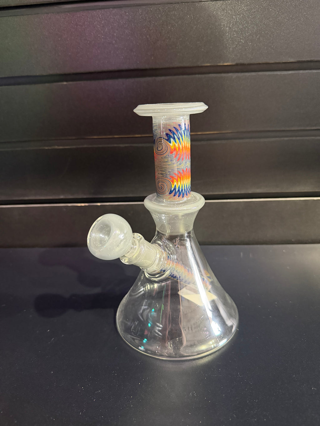 FOGZ GLASS WIGWAG BEAKER - RAINBOW