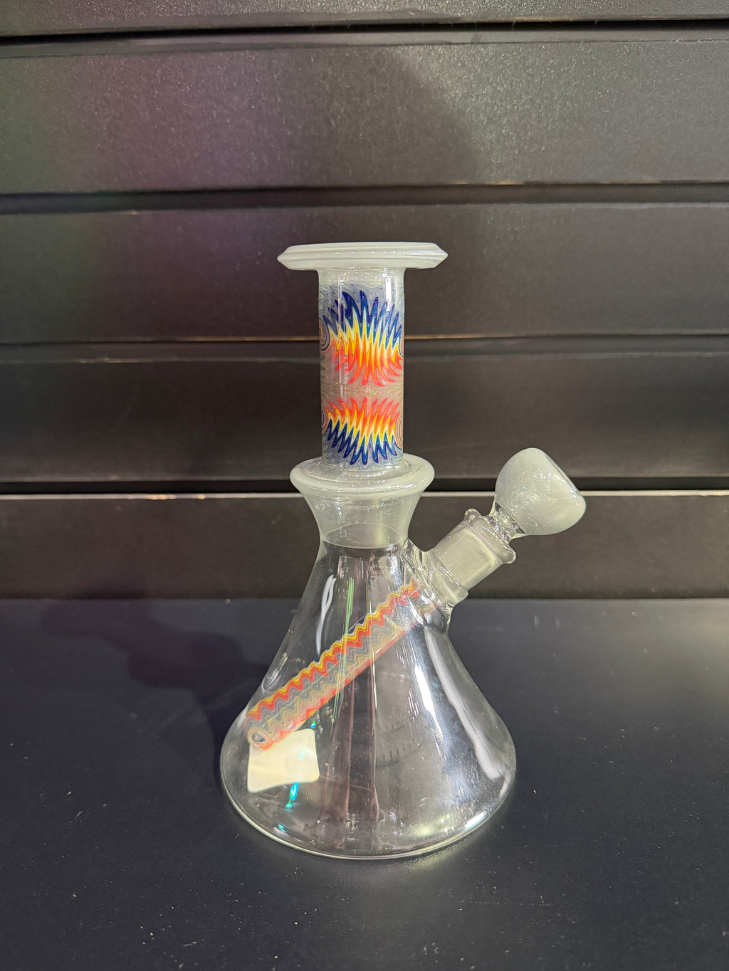 FOGZ GLASS WIGWAG BEAKER - RAINBOW